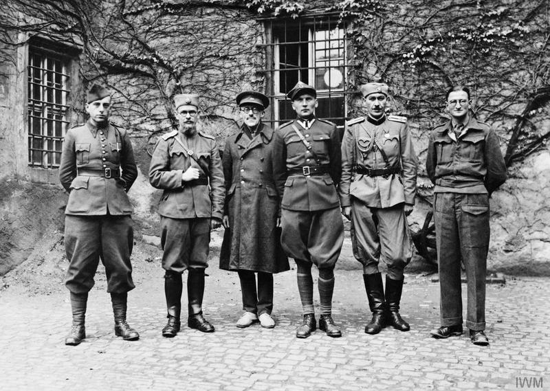 allied-prisoners-of-war-at-oflag-ivc-colditz-hu20265-3bb25a