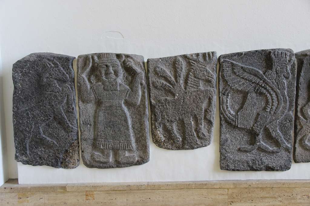 aramaean-orthostats-from-palace-of-tell-halaf-c-9th-cent-bc-b-fb5add