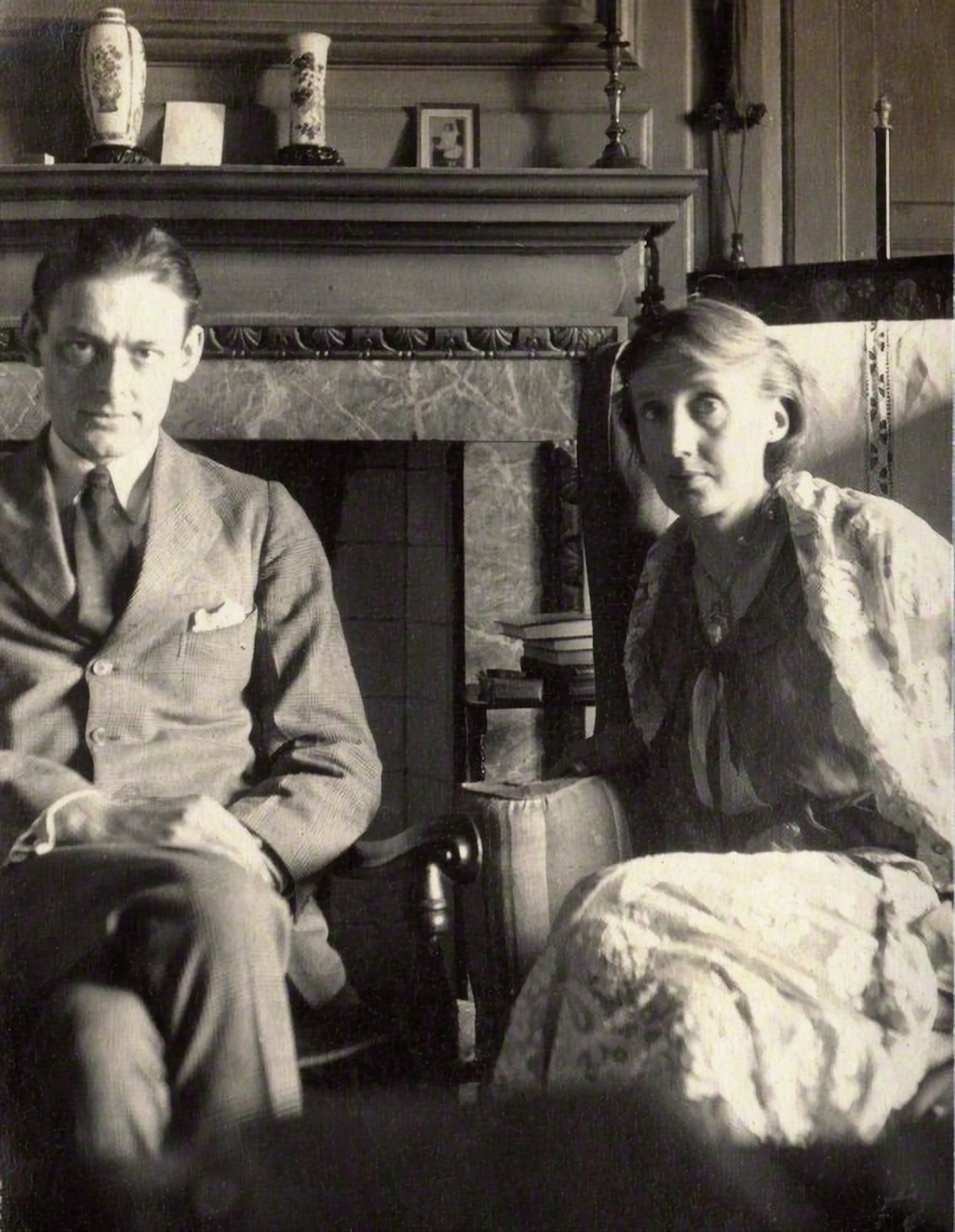 eliot-and-woolf-by-morrell-cropped-f008b8