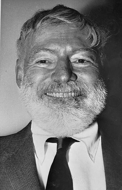 Ernest_Hemingway_,_auteur,_kop,_Bestanddeelnr_924-0503_(cropped)