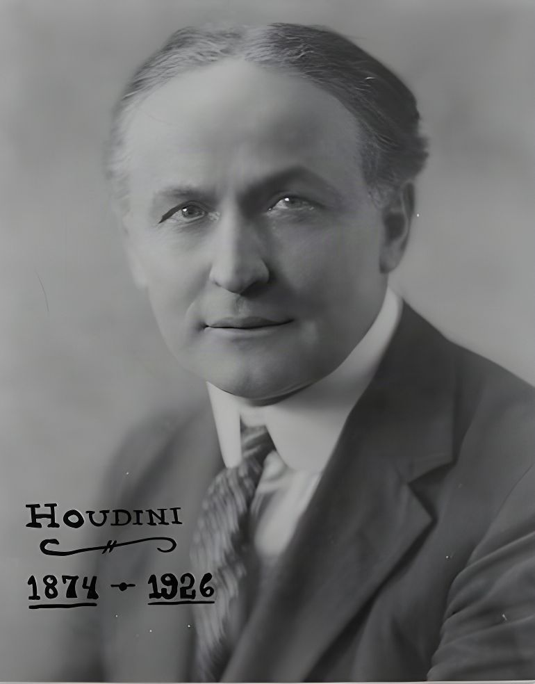 houdini-head-and-shoulder-portrait-facing-front