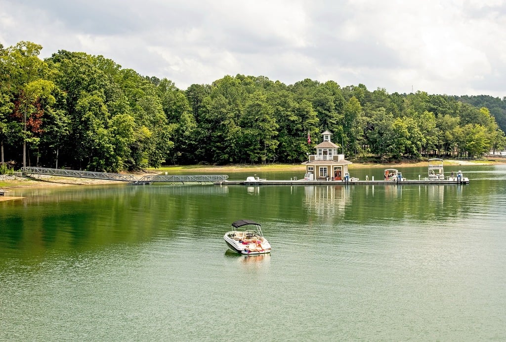 lake-lanier-lake-water-nature-landscapes-ceb628