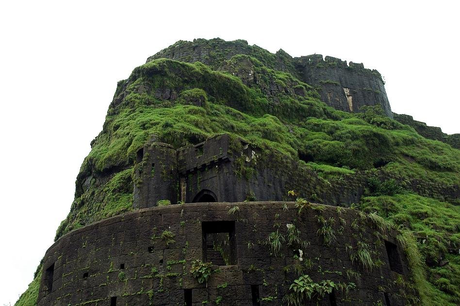 Lohagad_wall