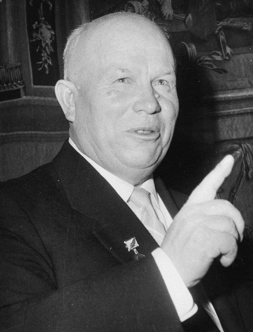 Nikita_Khrushchev_1962_(cropped) Nikita_Khrushchev_1962_(cropped)