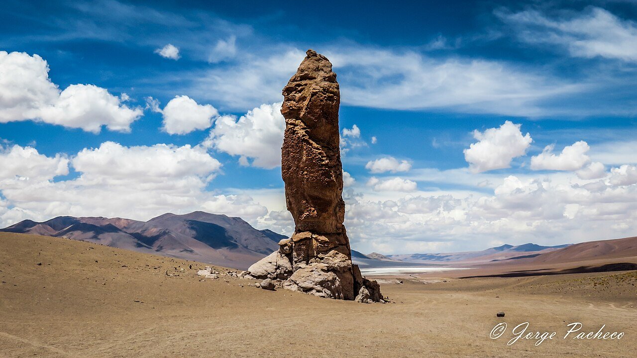 Piedra_del_Indio_(25925858724) Piedra_del_Indio_(25925858724)