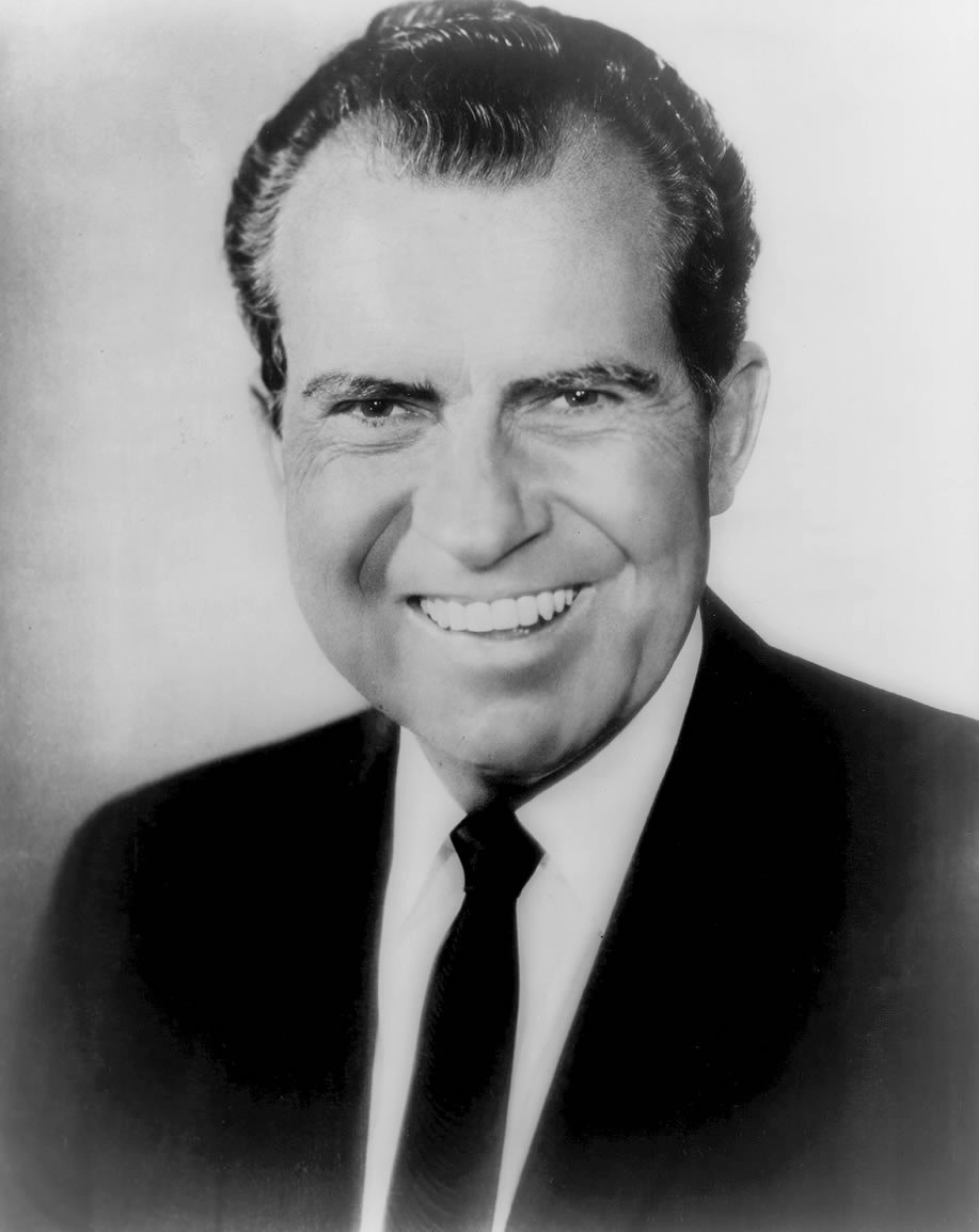 richard-nixon-official-bw-photo-head-and-shoulders-d6ecbd