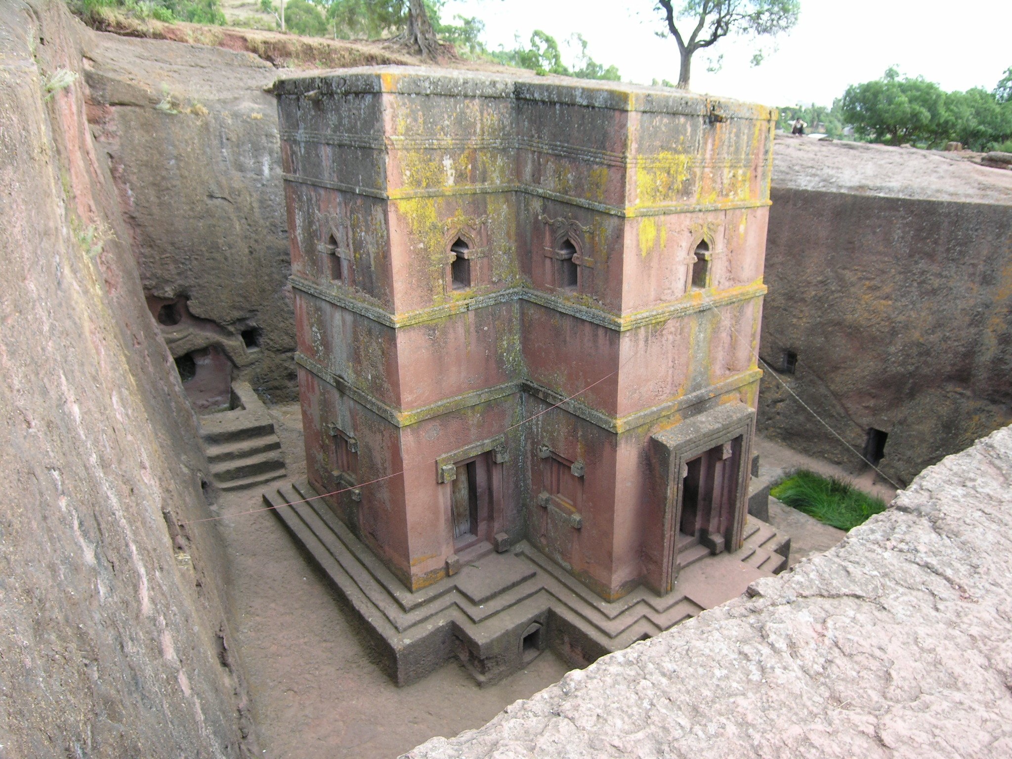 Rock-Hewn_Churches,_Lalibela-107572