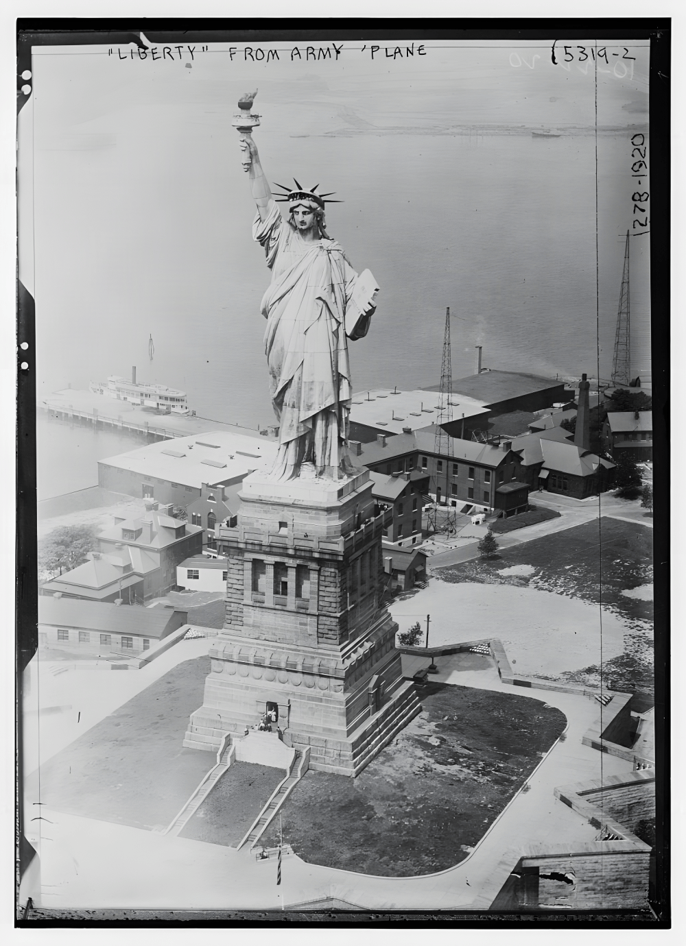 statue-of-liberty-from-army-plane